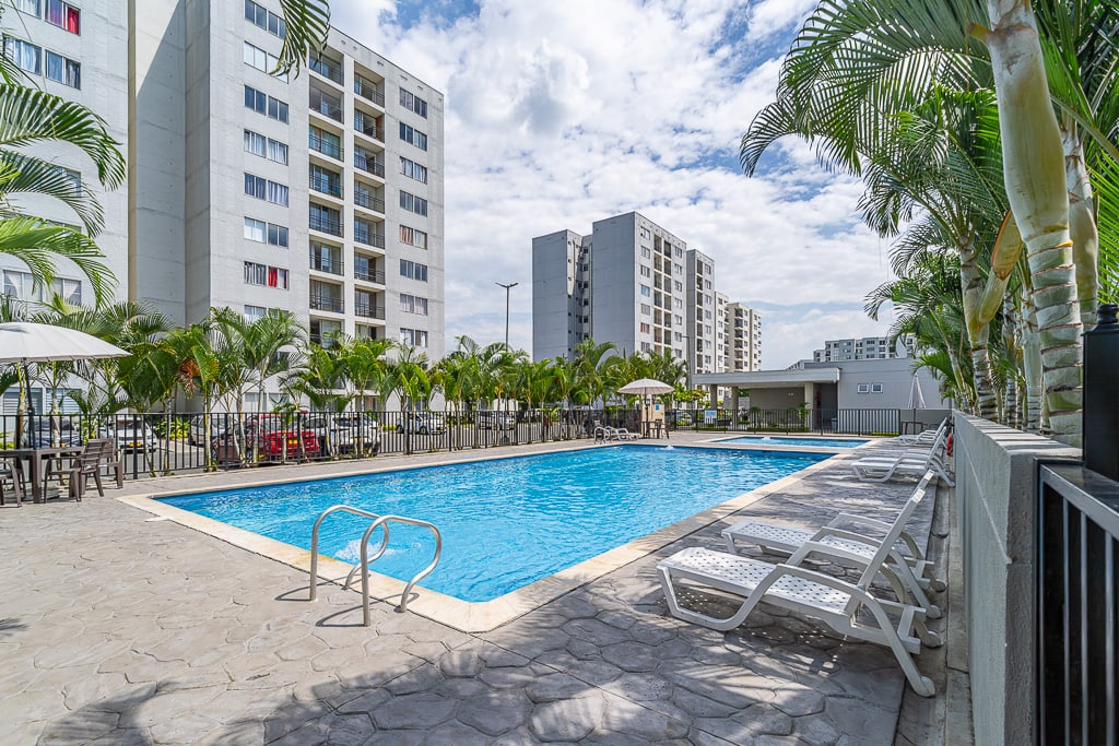 PISCINA-1